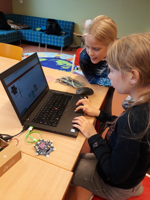 tl_files/dualingo_neu/News 2020 2021/Codeweek_2.jpg